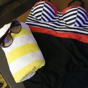 Beach Wear&Beach Towel Pair! (16W-18W)